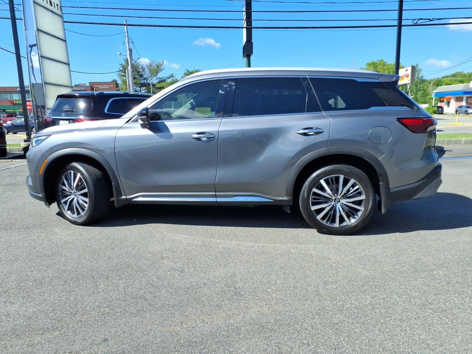 Certified Used 2023 Graphite Shadow INFINITI SENSORY image 8