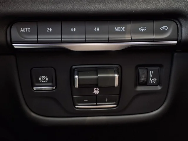 2026 Cadillac Escalade Platinum Sport - Photo 23