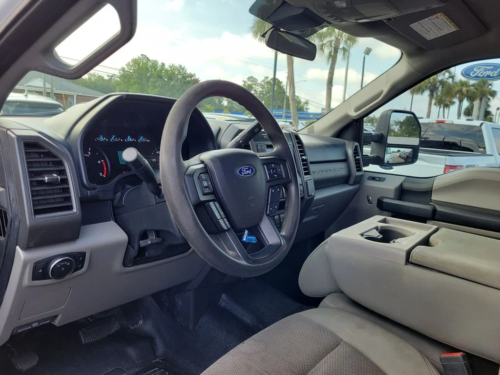 Used 2020 Oxford White Ford XL image 21