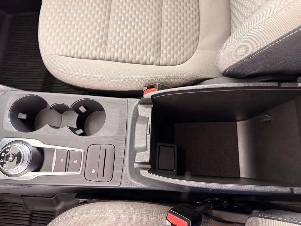 Used 2020 White Ford SE Sport image 29
