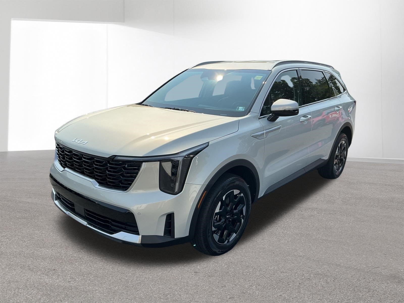 New 2026 Ivory Silver Kia S image 7