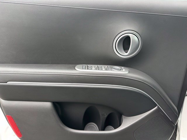 Used 2026 White Hyundai SEL image 12