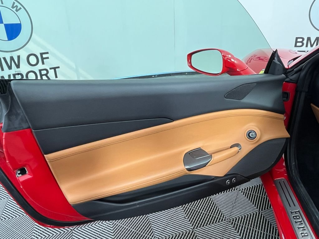 Used 2019 Red Ferrari Base image 35