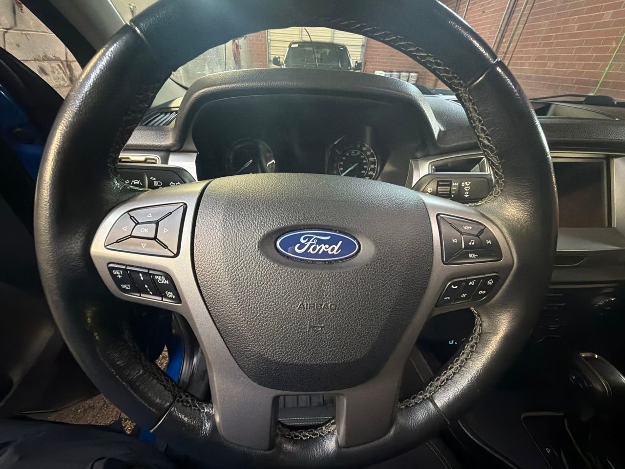 Used 2020 Blue Ford XLT image 29