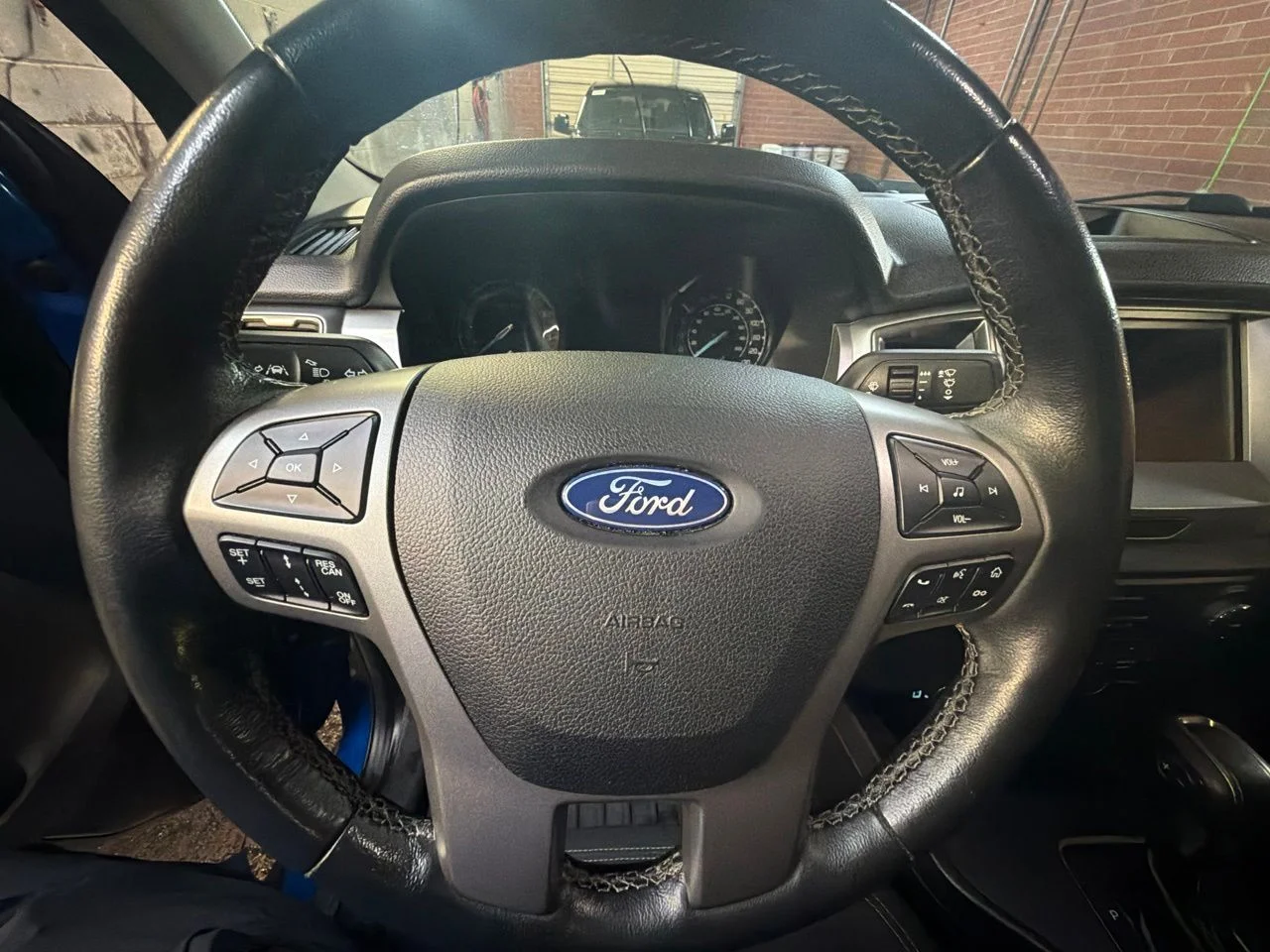 Used 2020 Blue Ford XLT image 29