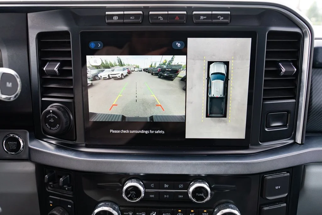 Used 2023  Ford Limited image 16