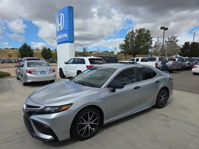 Used 2022 Silver Toyota SE image 1