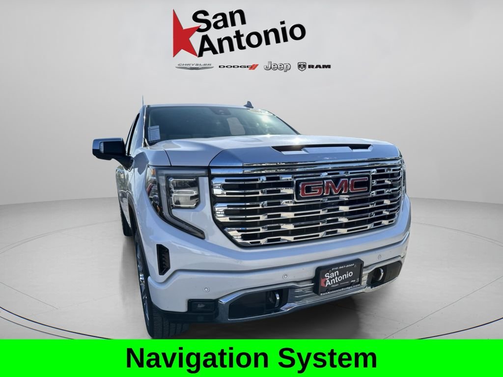 Used 2023 White GMC Denali image 3