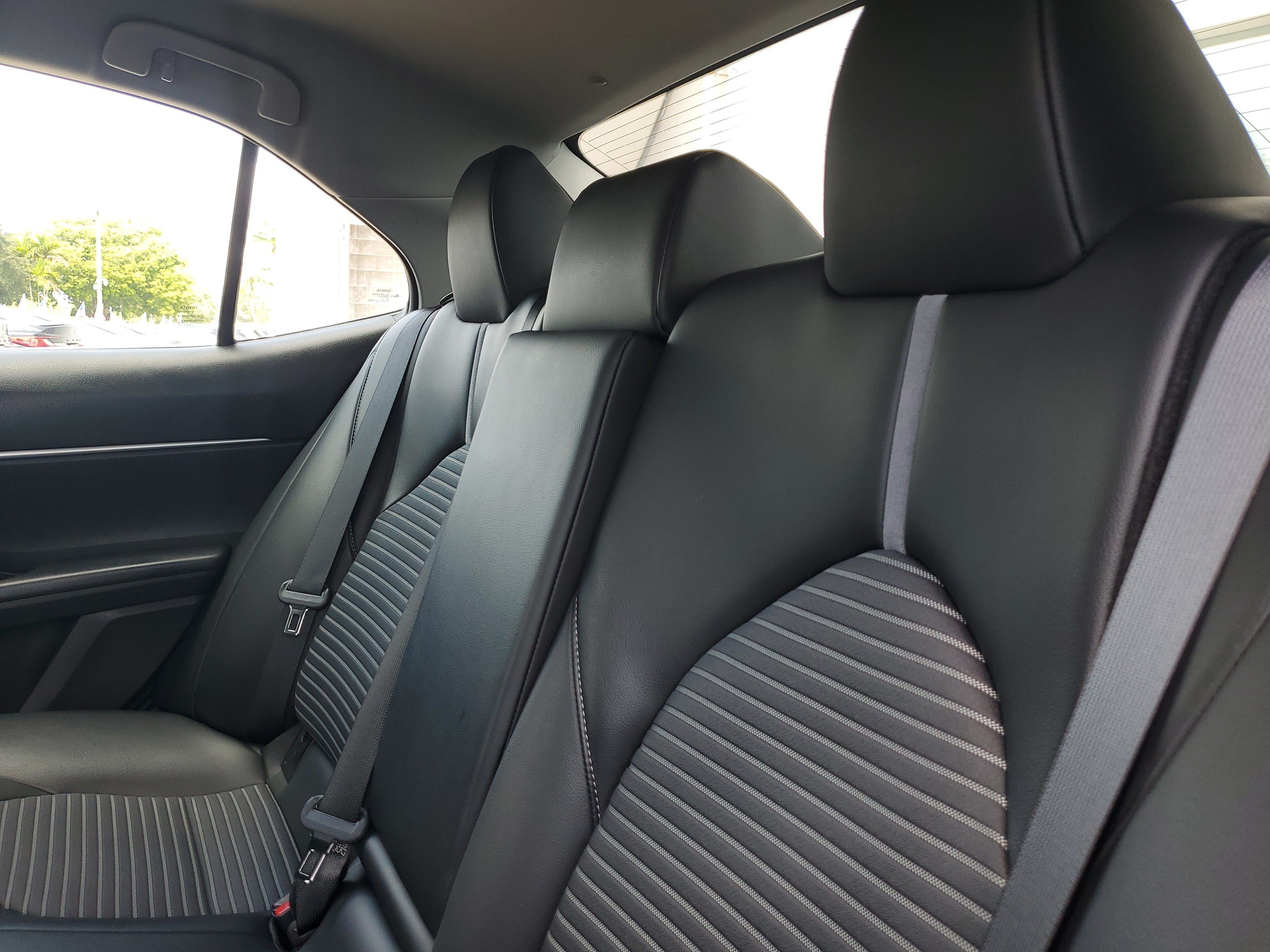 Used 2022 Midnight Black Metallic Toyota SE image 10