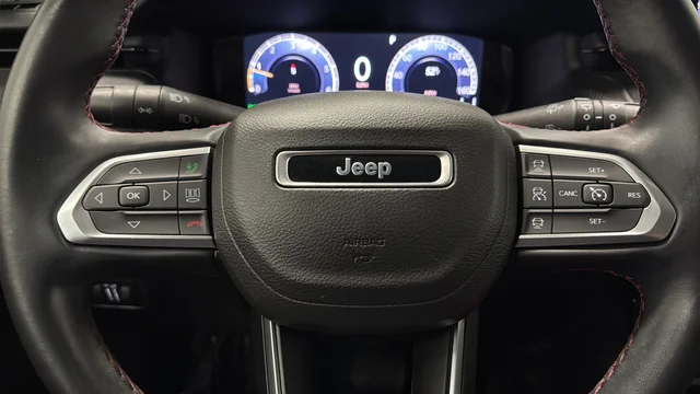 Used 2022 Bright White Clearcoat Jeep Trailhawk image 15