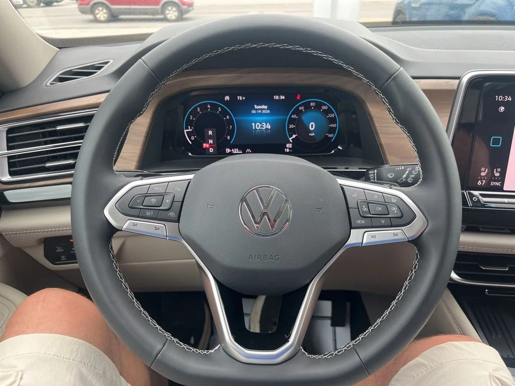New 2026 Green Volkswagen 2.0T SE w/Technology image 21