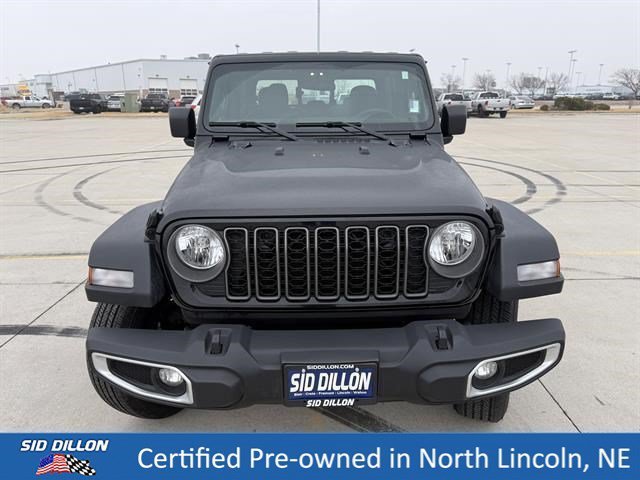 Used 2025 Black Clearcoat Jeep Sport image 4