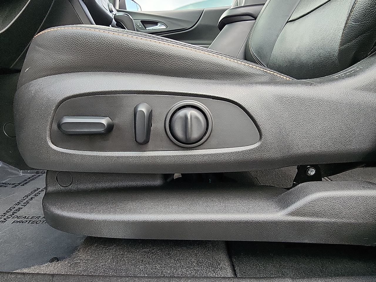 Used 2020 Silver Chevrolet Premier image 12