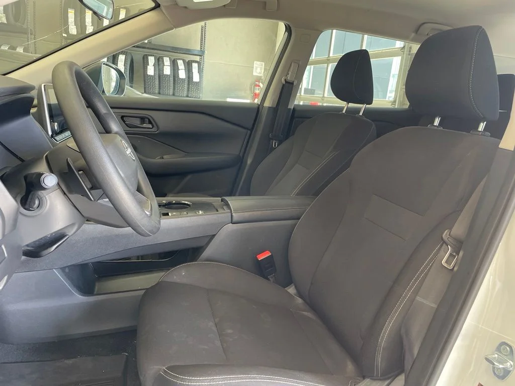 Used 2026 White Nissan S image 10