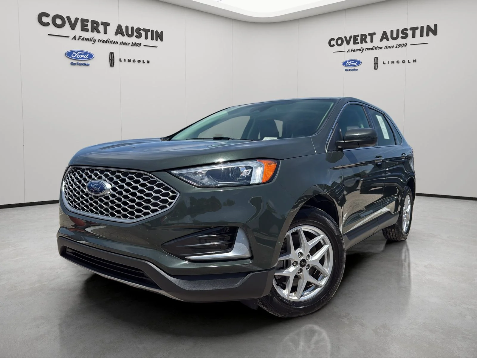 2023 Ford Edge