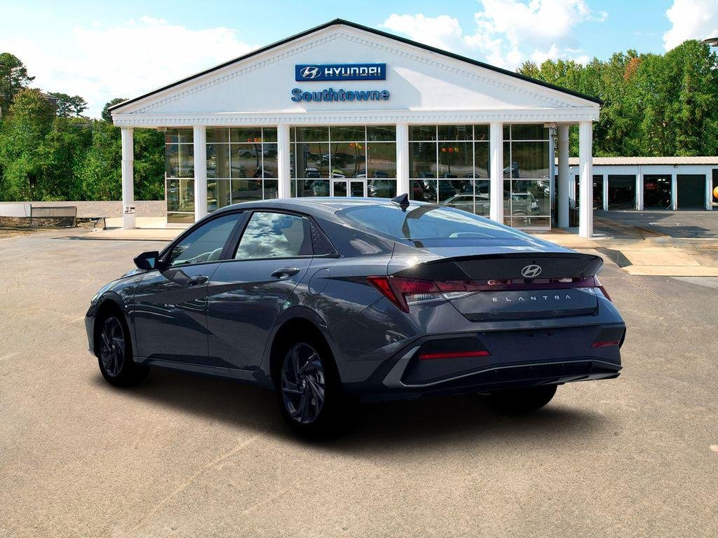 New 2026 Gray Hyundai SEL Sport Plus image 5
