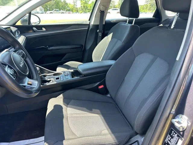 Used 2023 Gray Kia LXS image 8