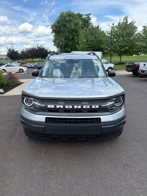 Used 2022 Silver Ford Big Bend image 3