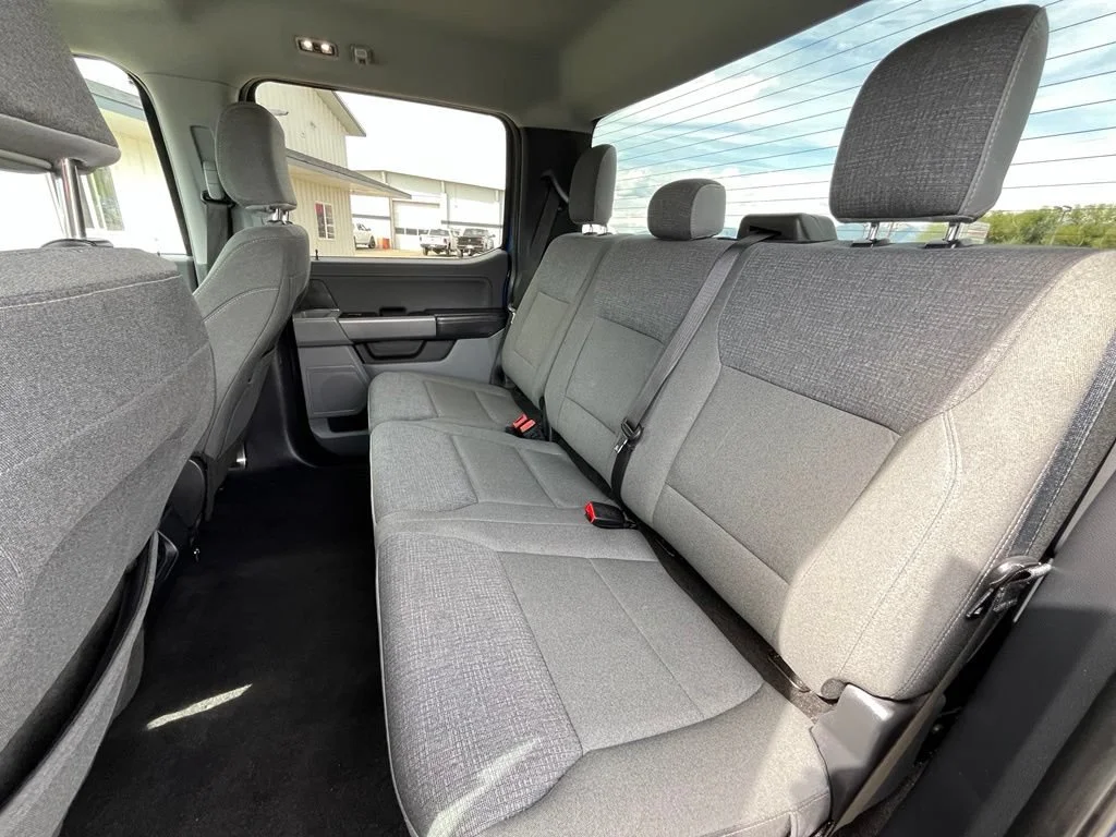 Used 2025 Blue Ford XLT image 14