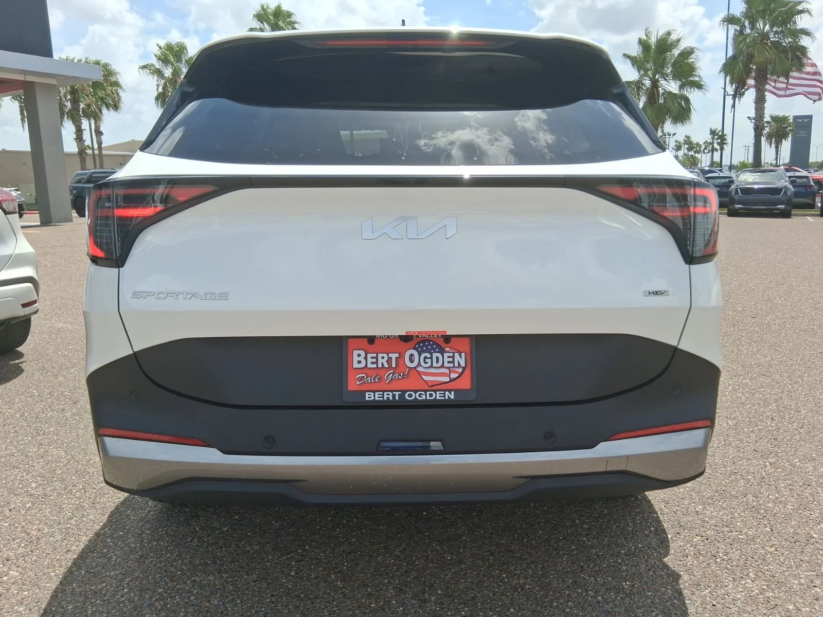 New 2026 White Kia EX image 5