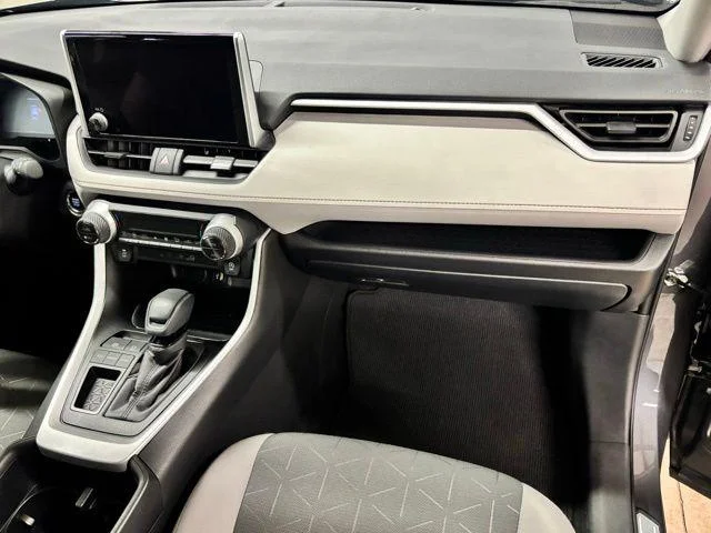 Used 2025 MAGNETIC GRAY MET. Toyota  image 20