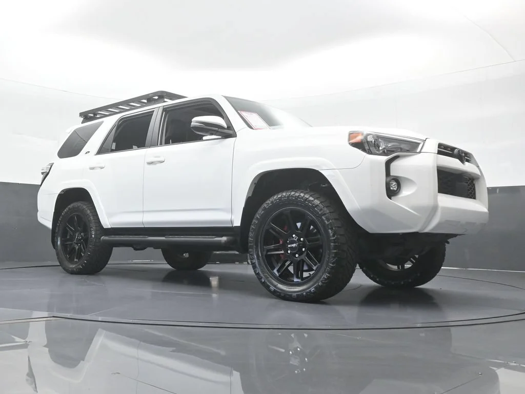 Used 2024 Ice Toyota SR5 Premium image 62