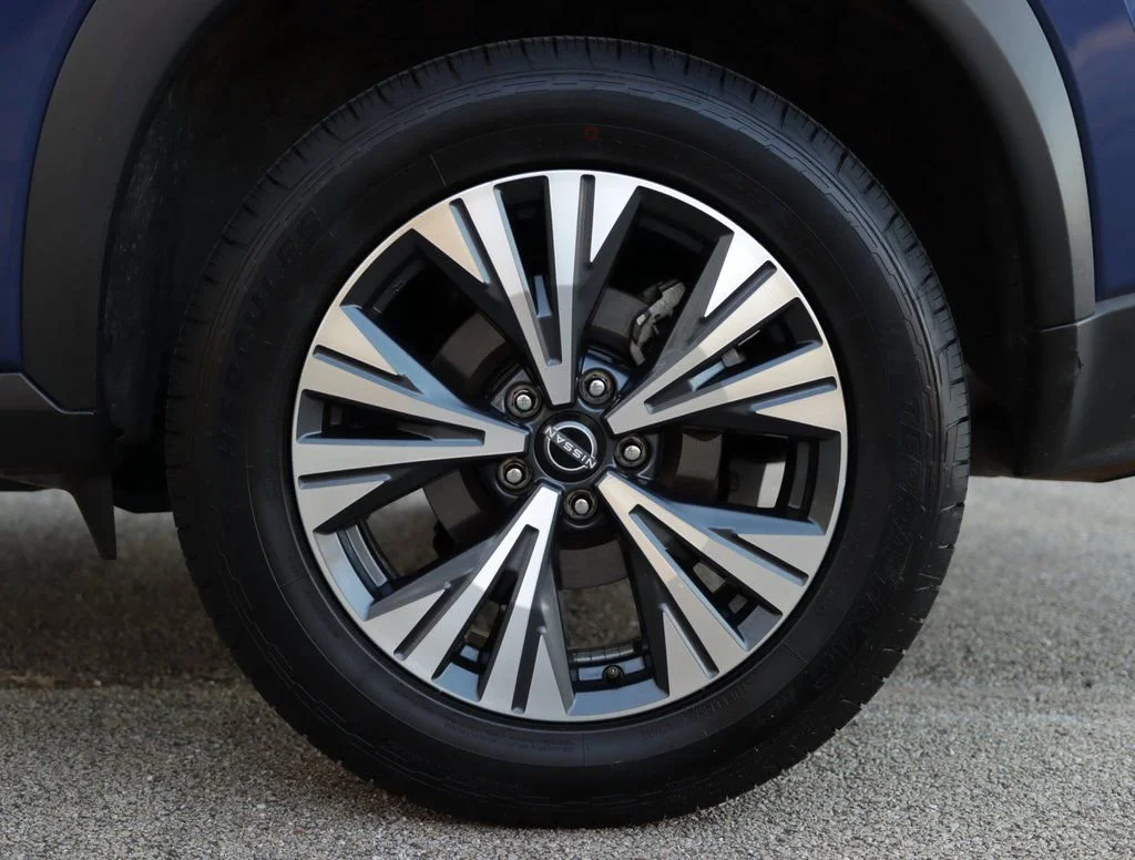 2023 Nissan Rogue SV - Photo 34
