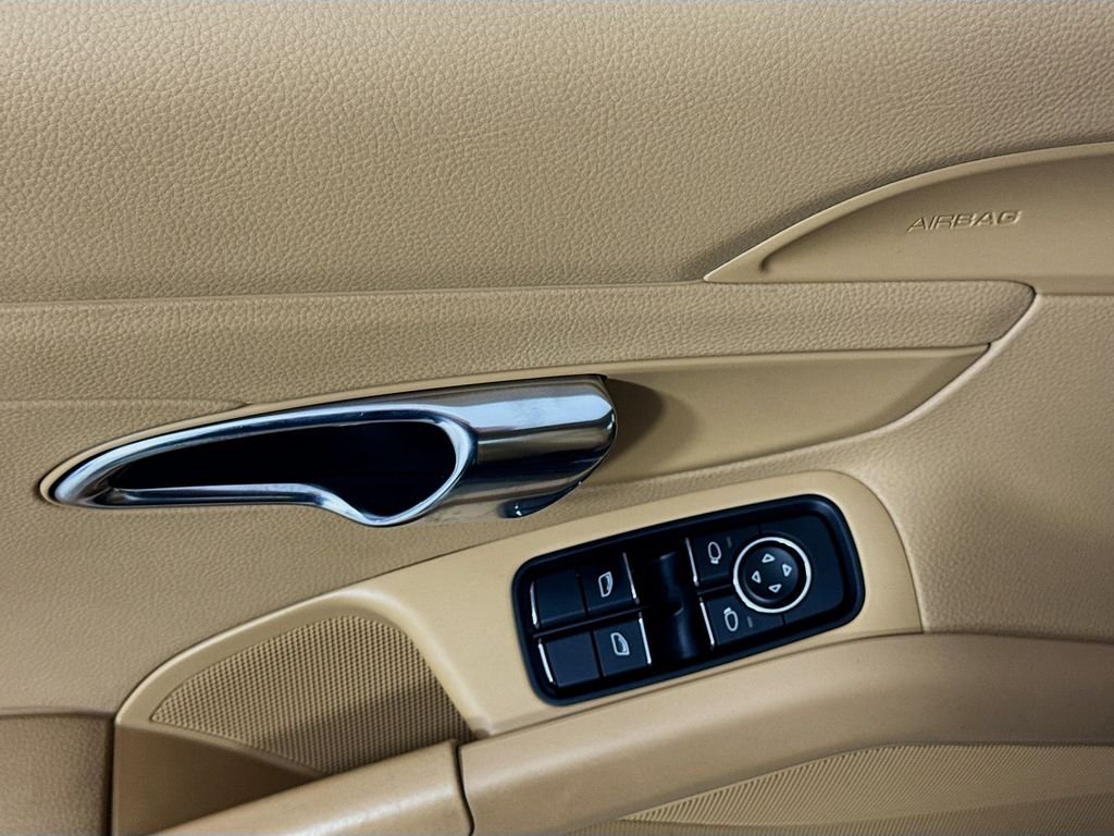 Used 2014 Coco Porsche Base image 21