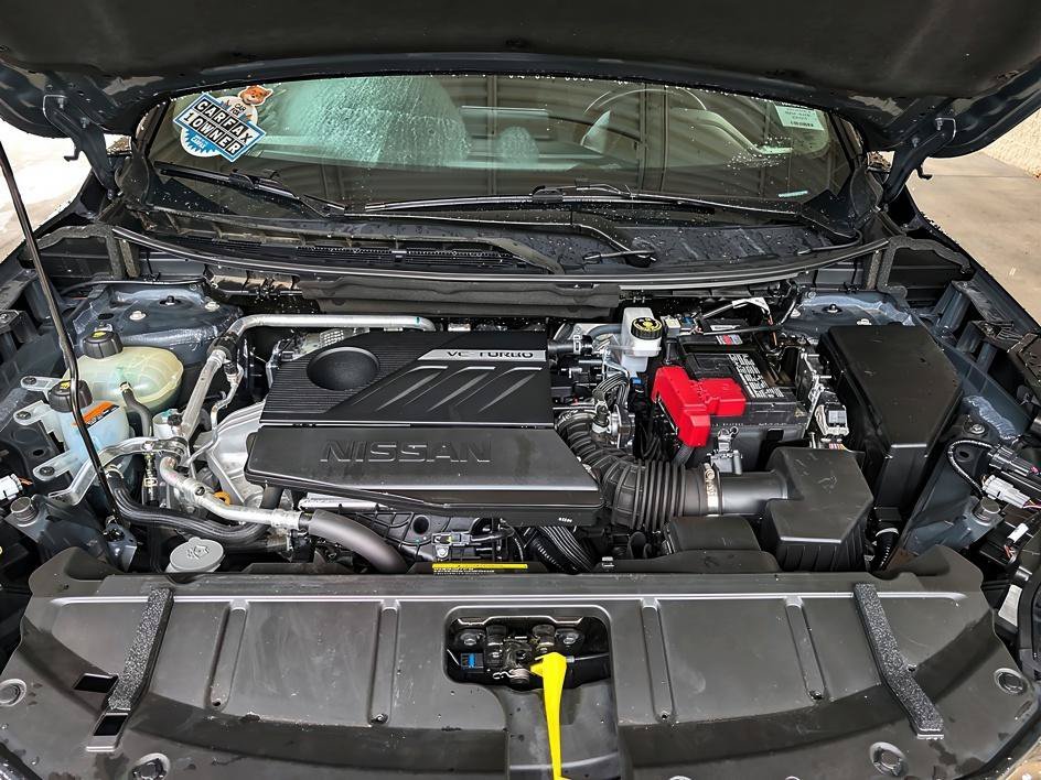 Used 2025 Super Black Nissan SV image 28