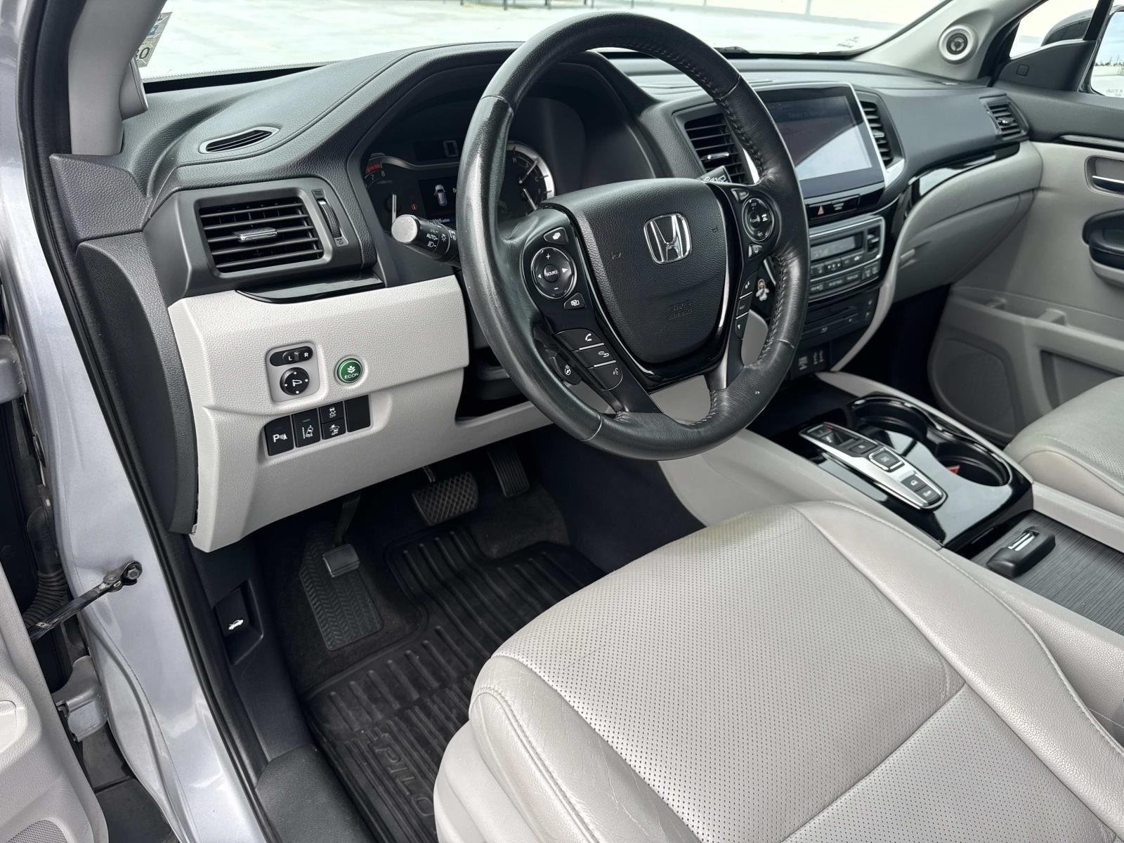 Used 2016 SILVER Honda Elite image 18