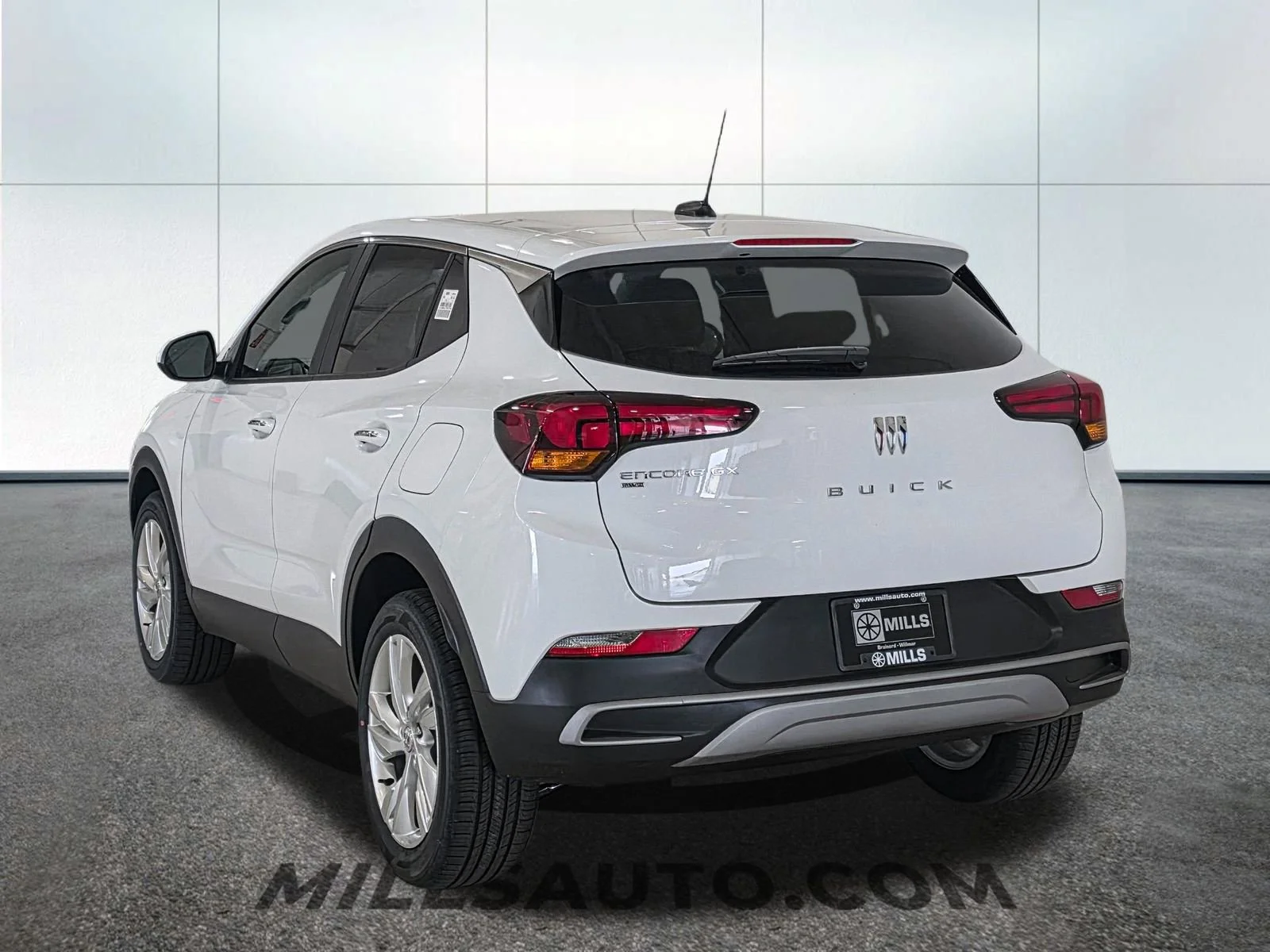 New 2026 Summit White Buick Preferred image 5