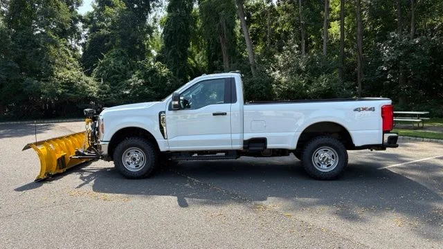 New 2026 Oxford White Ford F-250® XL image 4