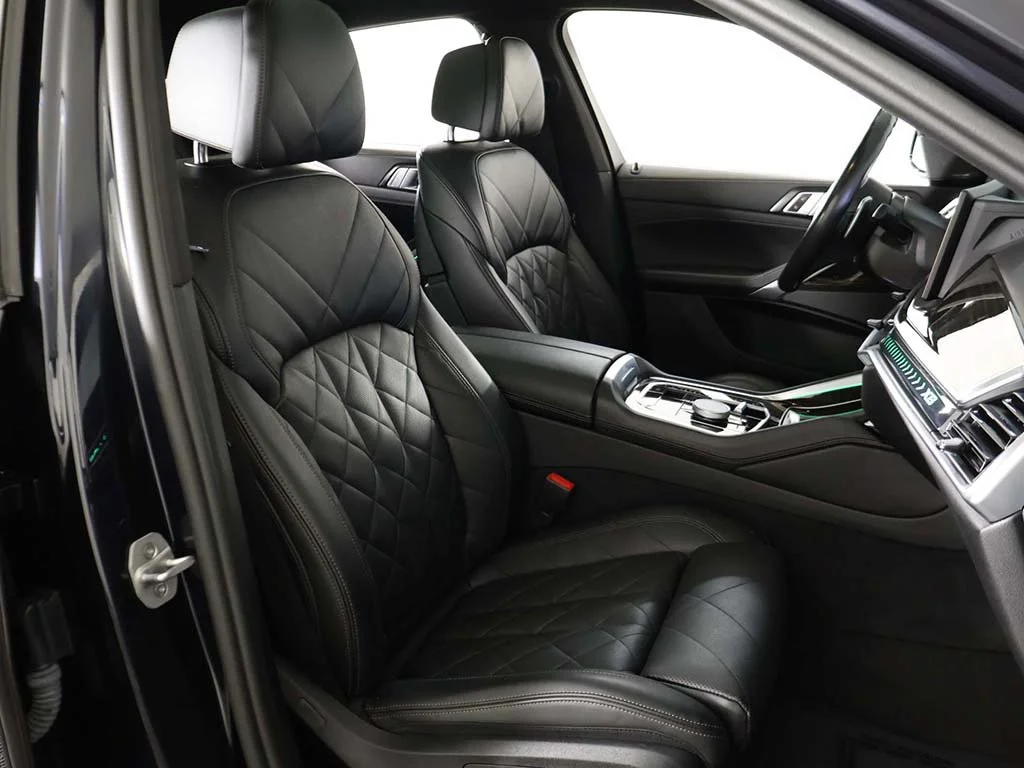 Used 2024 Carbon Black Metallic BMW xDrive40i image 35