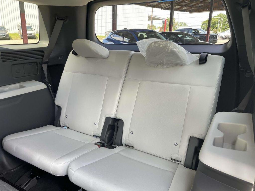 2026 Hyundai Santa Fe SE - Photo 12