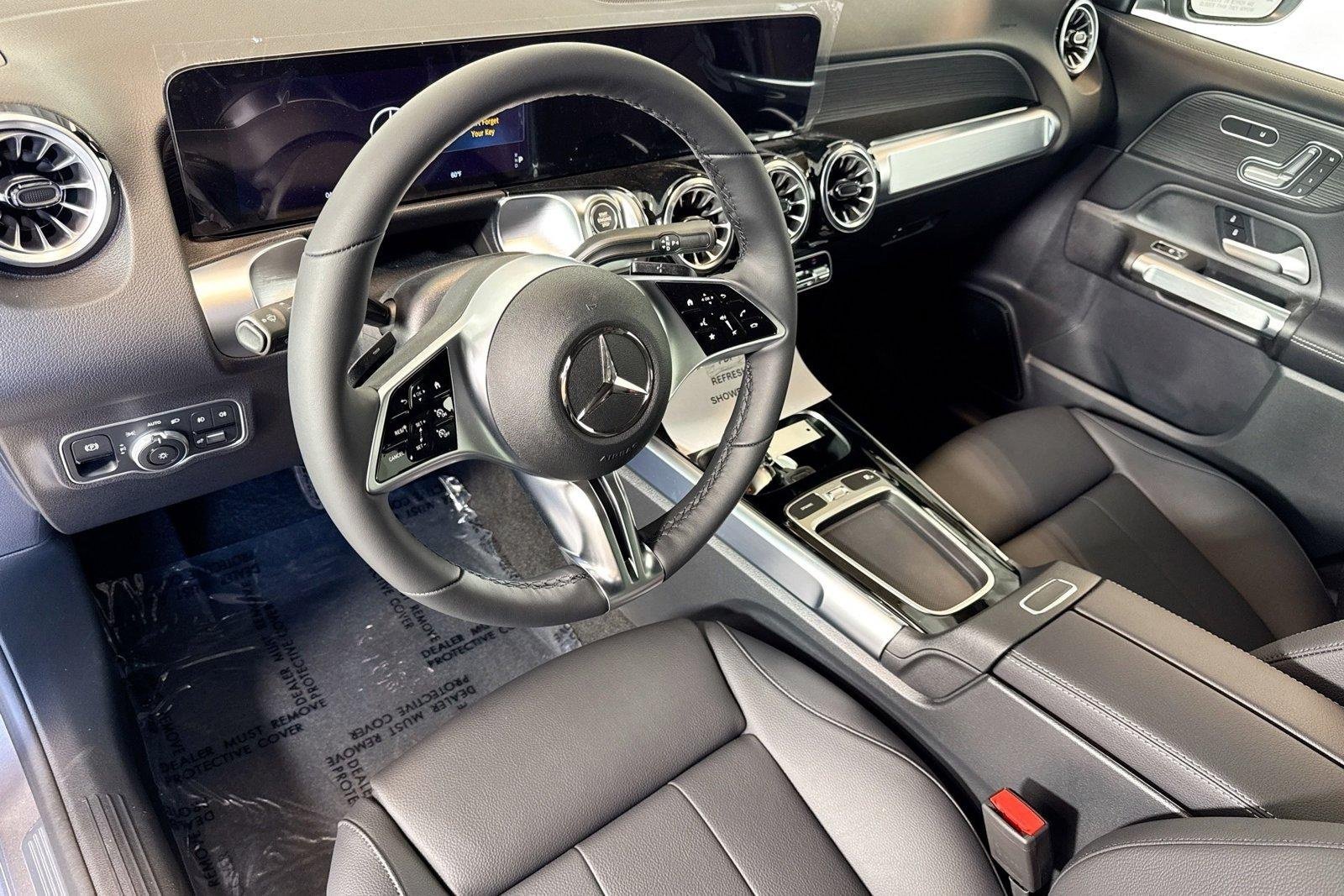 New 2026 Mountain Grey Metallic Mercedes-Benz GLB 250 image 8