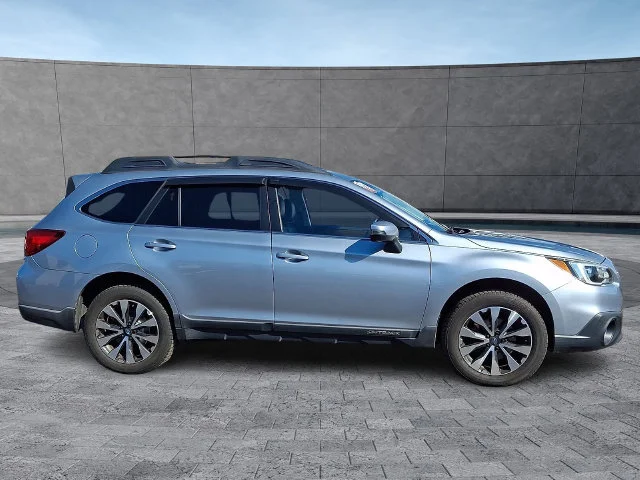 Used 2016 Silver Subaru 2.5i image 7