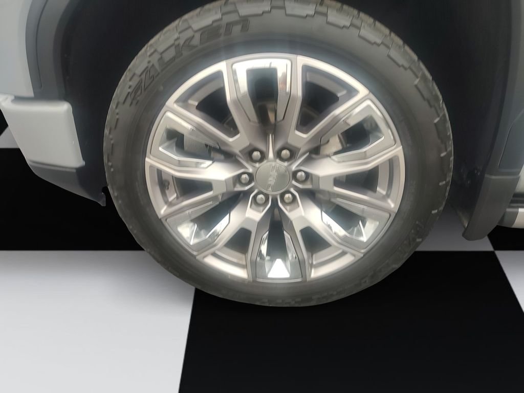 Used 2025 Gray GMC Denali image 14