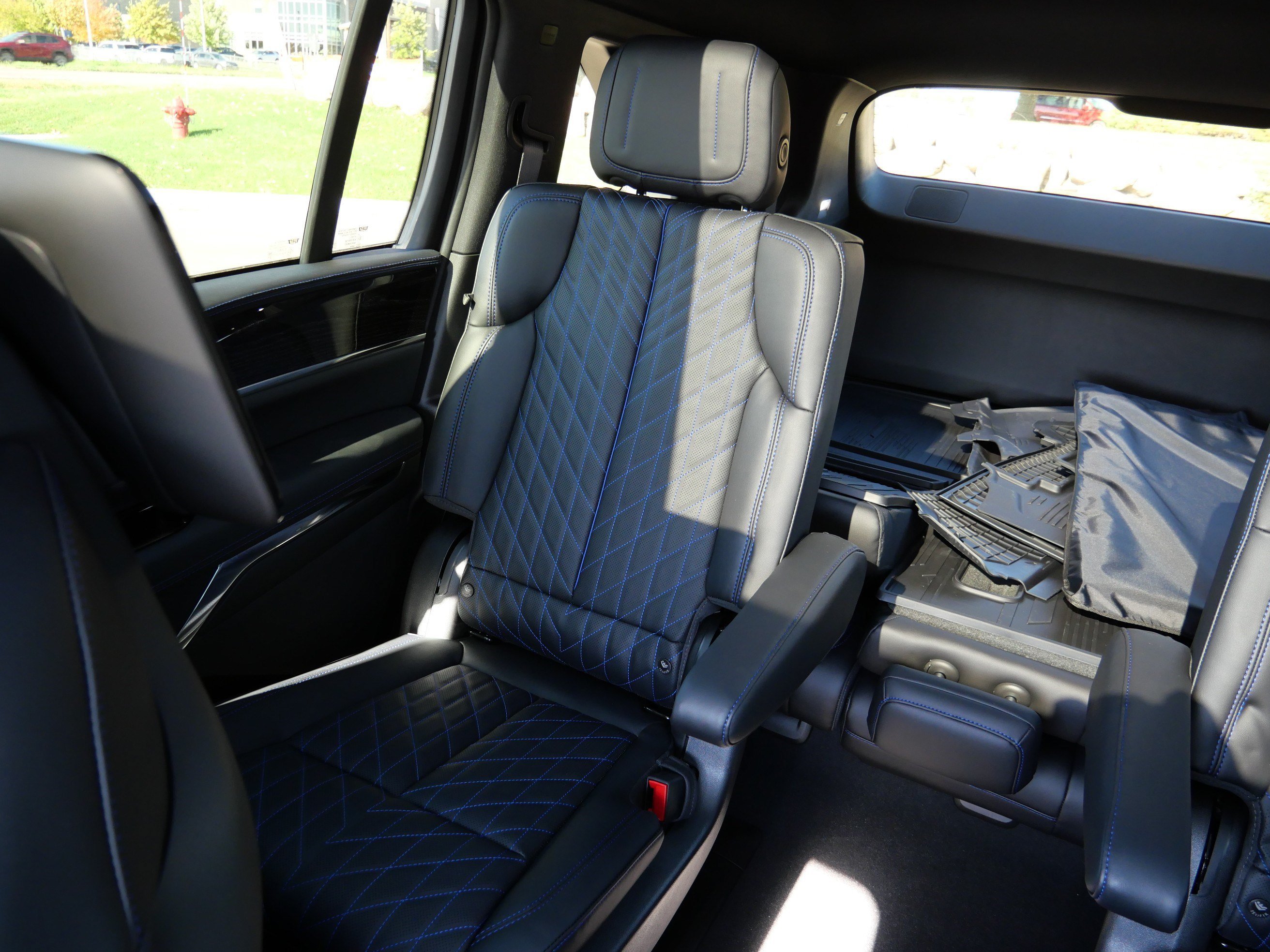 2026 Cadillac Escalade IQ Luxury - Photo 10