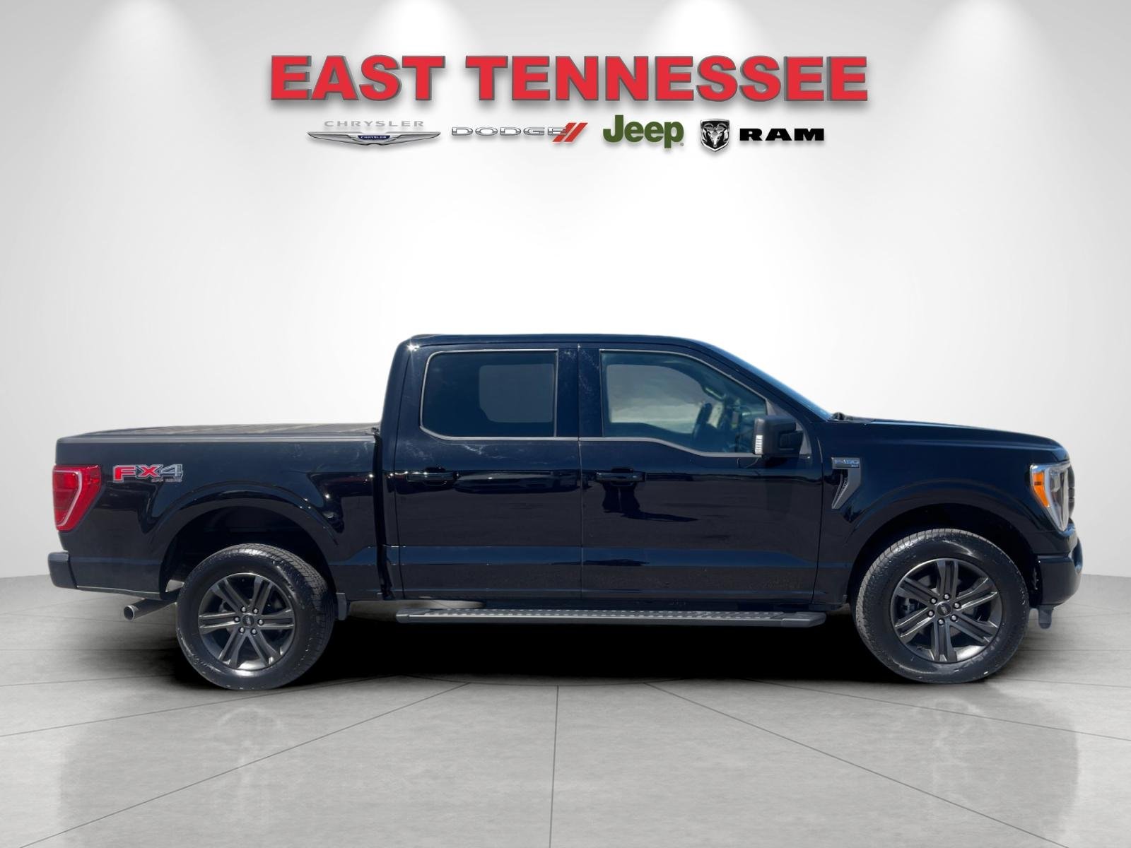 Used 2022 Black Ford XLT image 2
