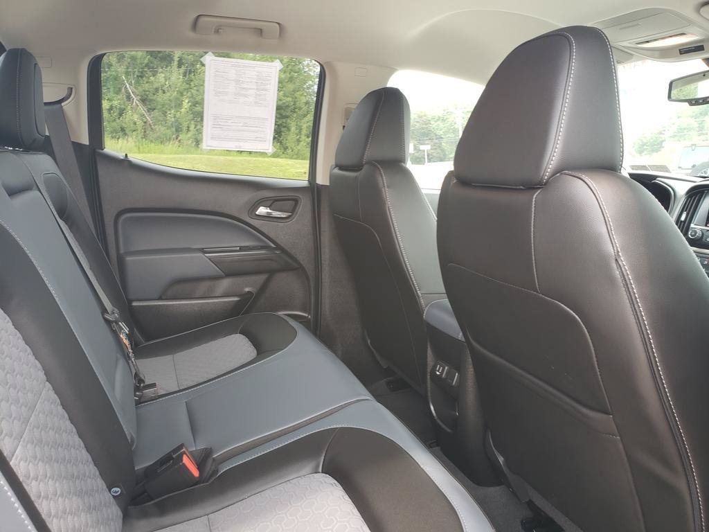 Used 2022 Summit White Chevrolet 4WD Z71 image 17