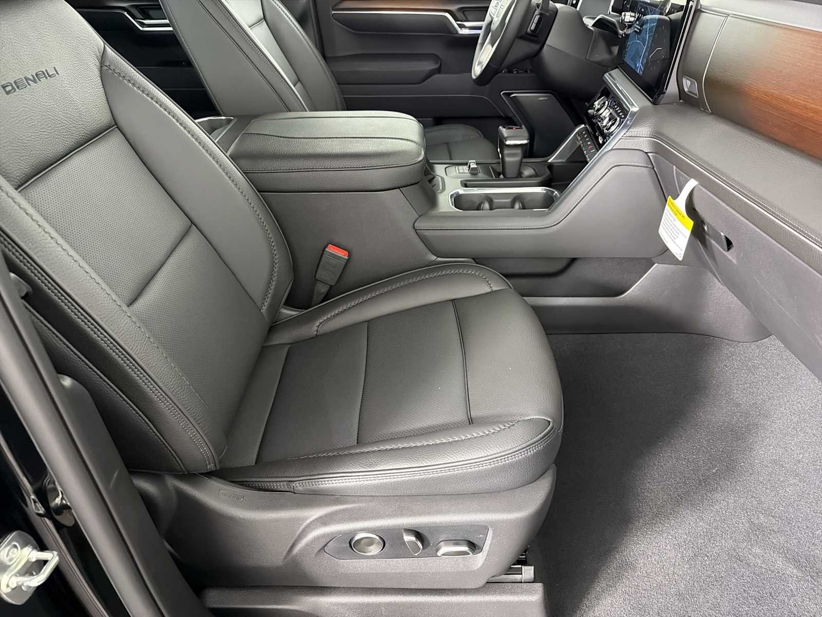 2026 GMC Sierra 1500 Denali - Photo 19