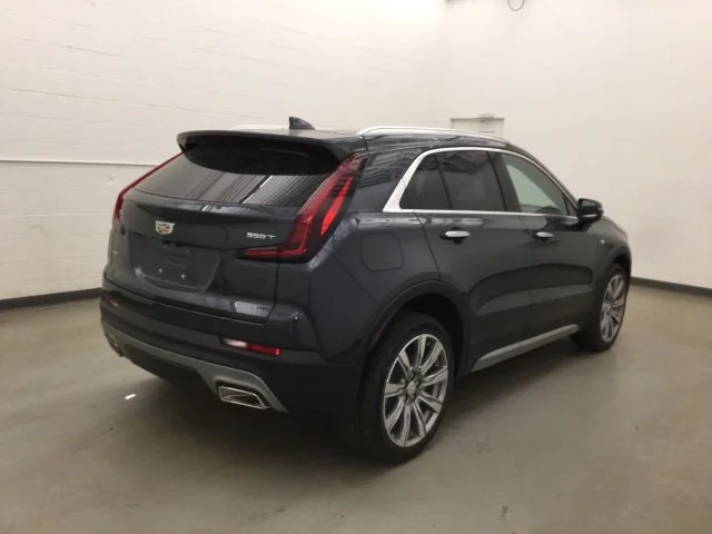 Used 2020 Gray Cadillac Premium Luxury image 4