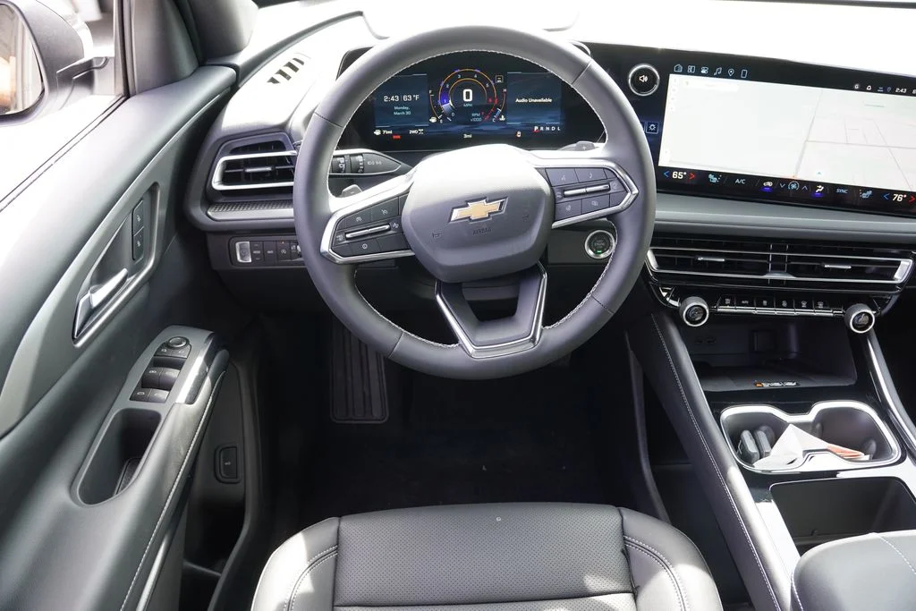 New 2026 Summit White Chevrolet LT image 13