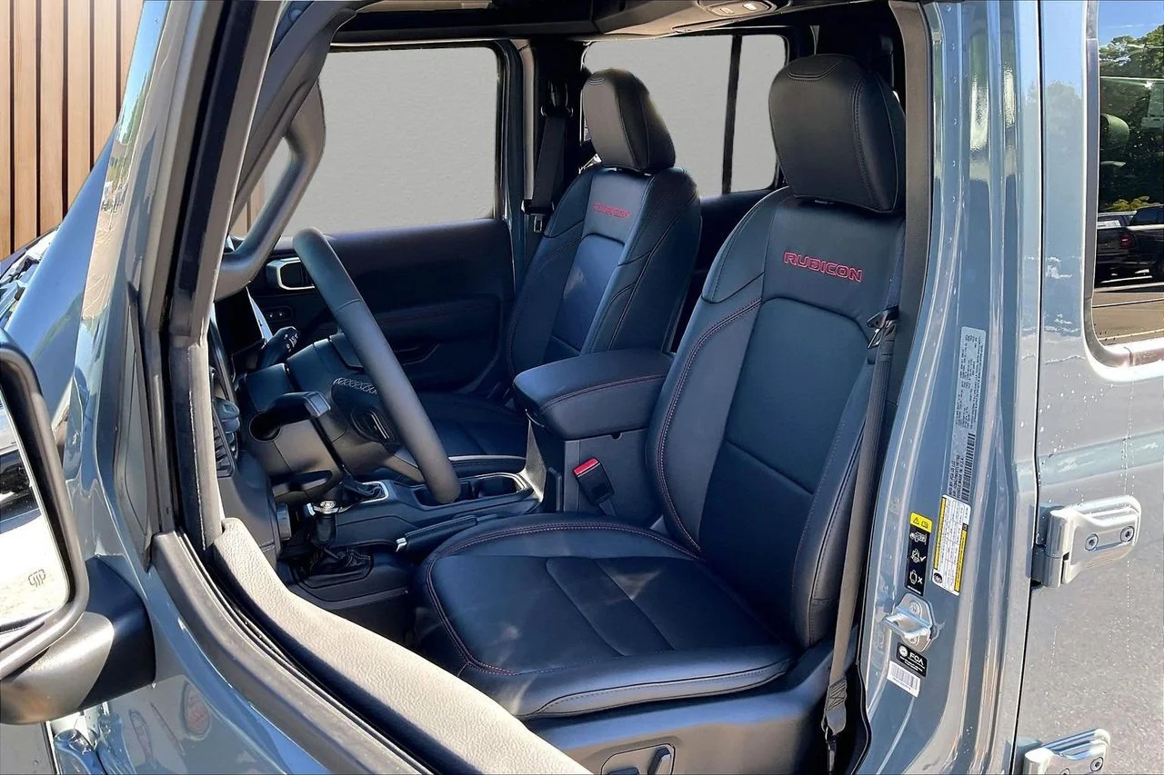 New 2026 Anvil Clear-Coat Exterior Paint Jeep Rubicon X image 19