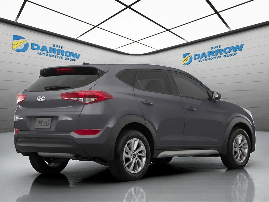 Used 2017 Gray Hyundai SE Plus image 3
