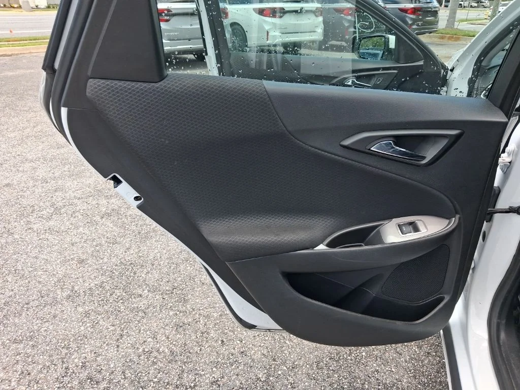 Used 2024 White Chevrolet LT image 24