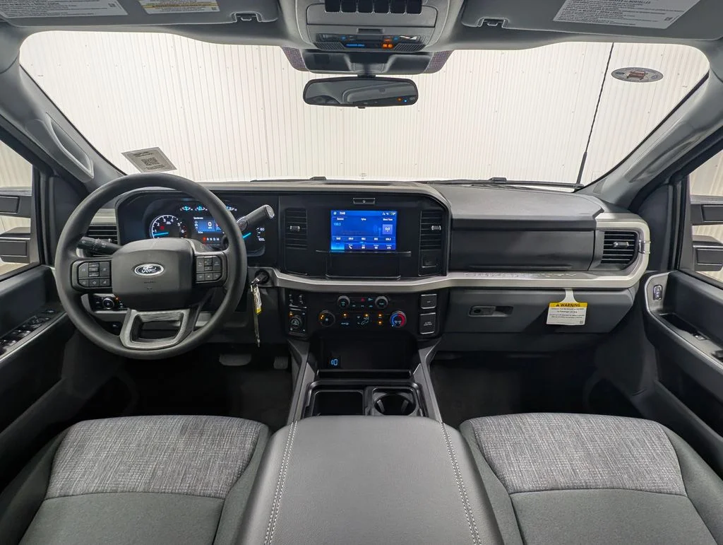 New 2026 Oxford White Ford F-250® XLT image 3