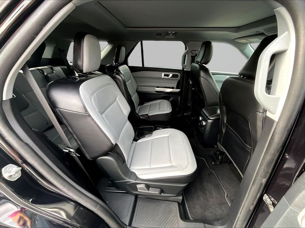Used 2021 Black Ford XLT image 28