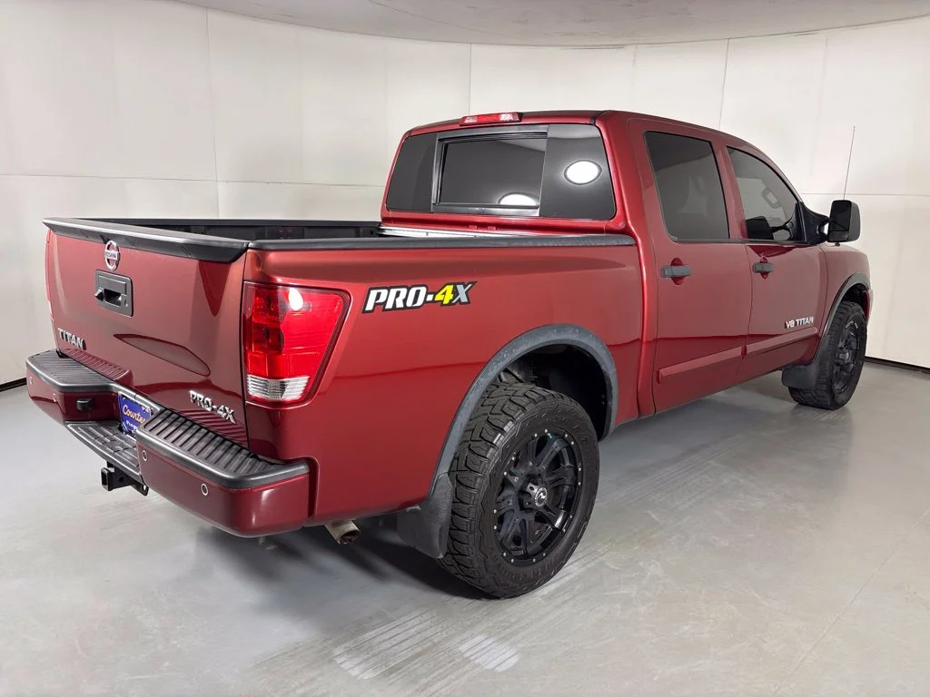 Used 2013 Red Nissan PRO-4X image 9