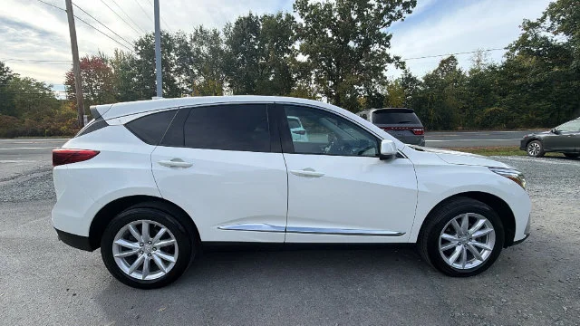 Used 2019  Acura Base image 4